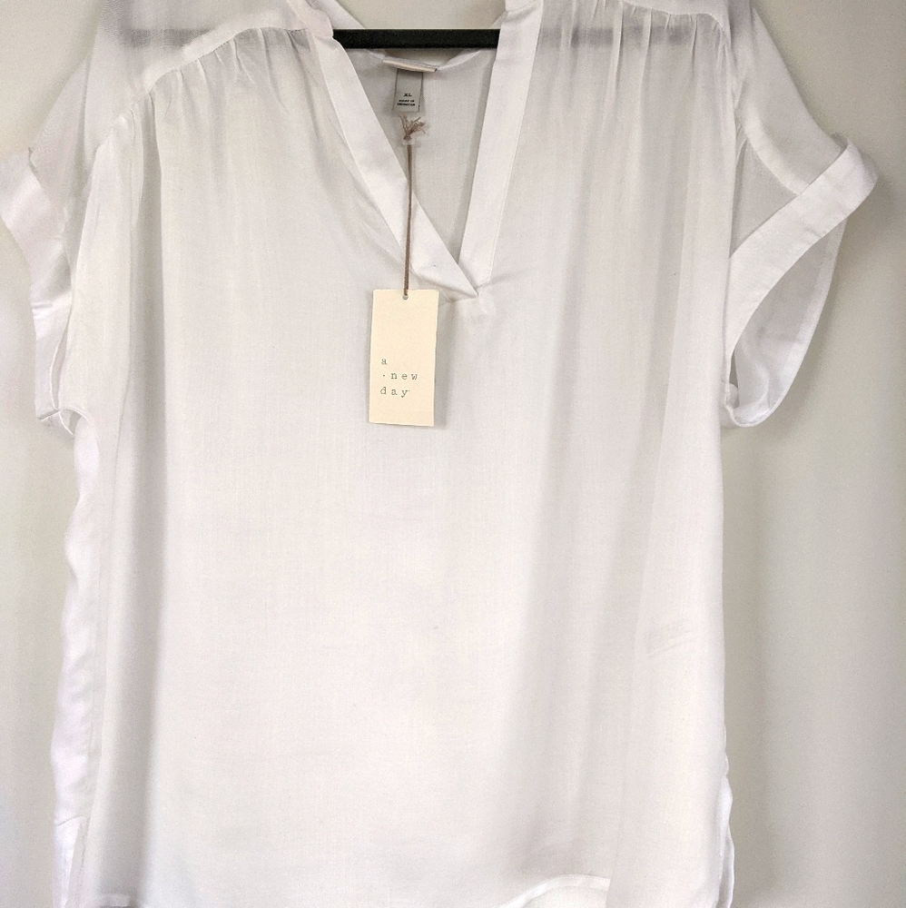NWT soft white top